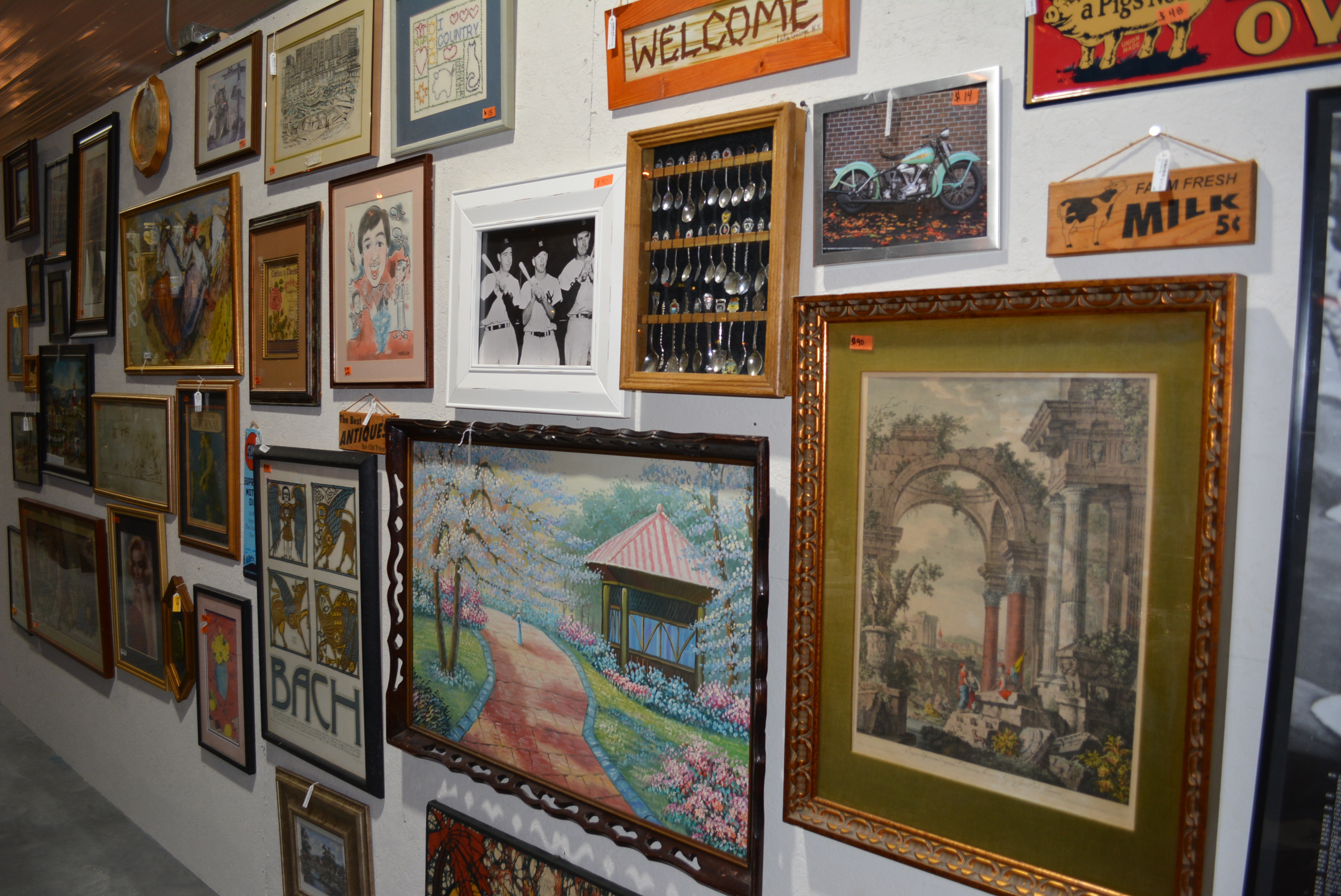 Inside Ole Vintage Finds