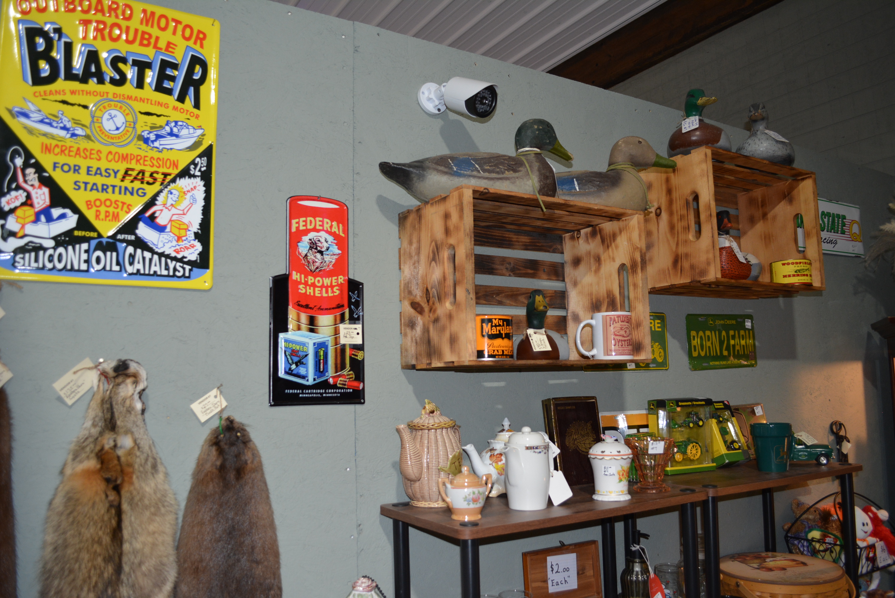 Inside Ole Vintage Finds