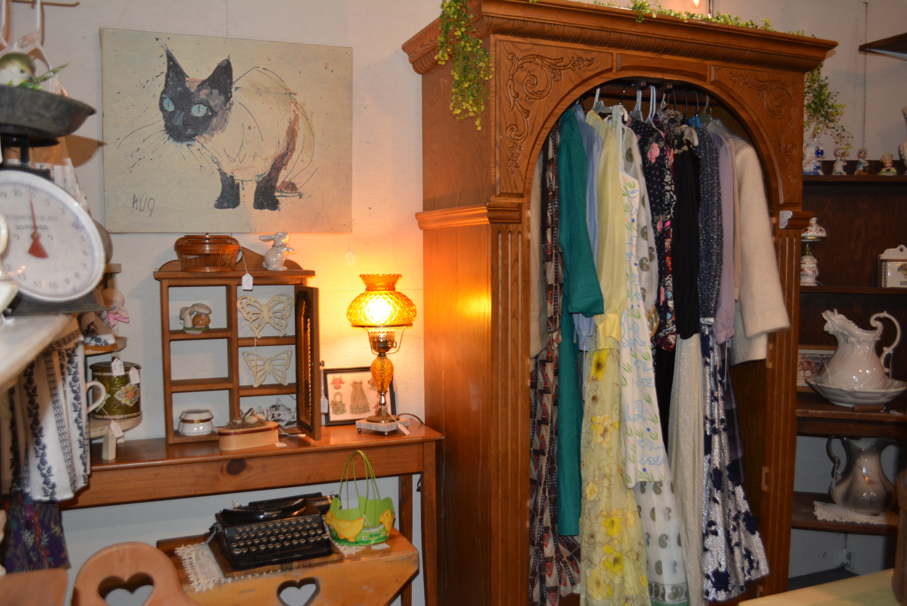 Inside Ole Vintage Finds
