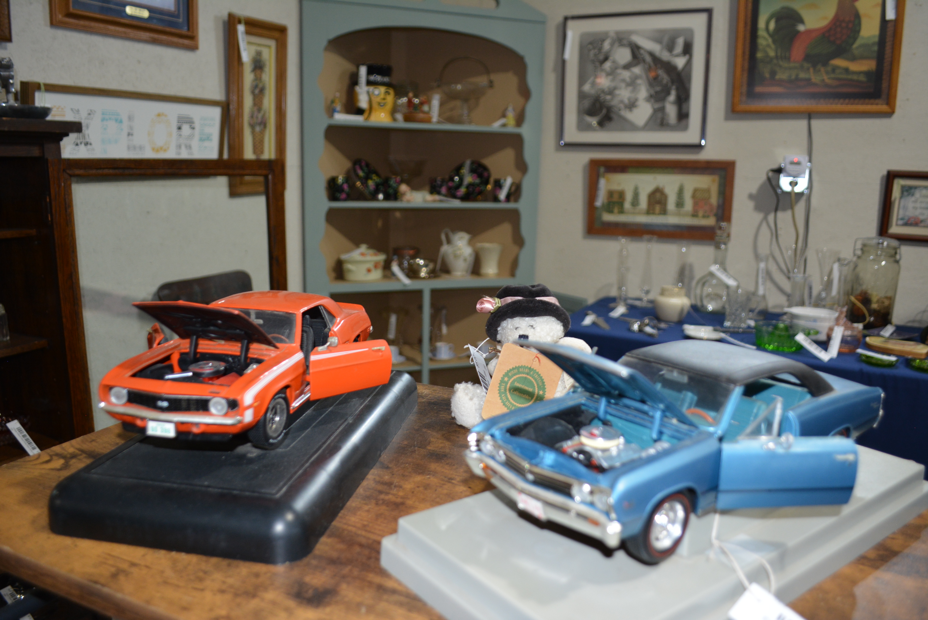 Inside Ole Vintage Finds