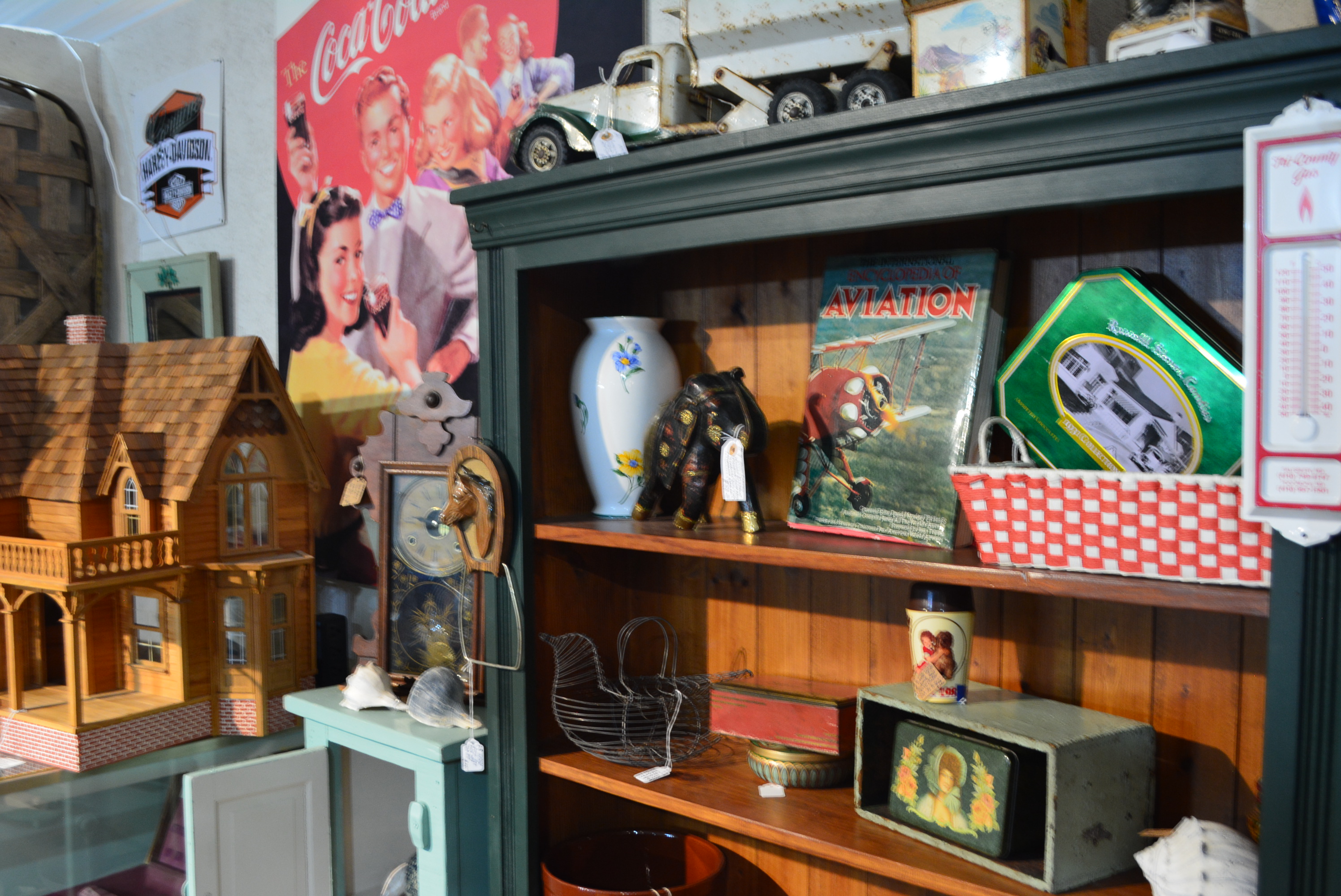 Inside Ole Vintage Finds