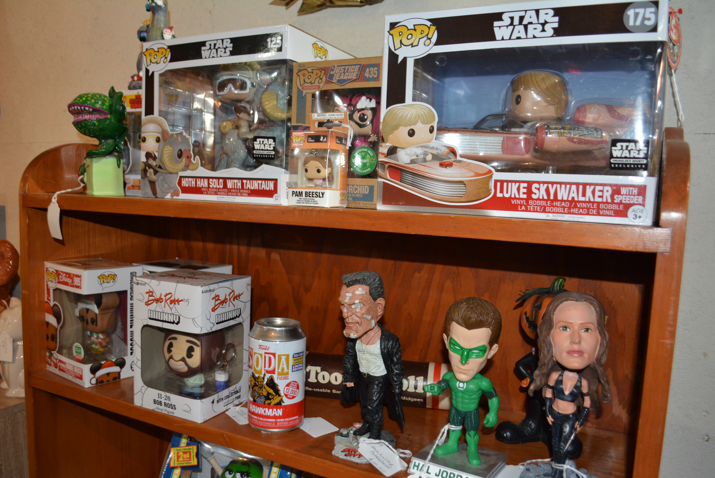 Inside Ole Vintage Finds