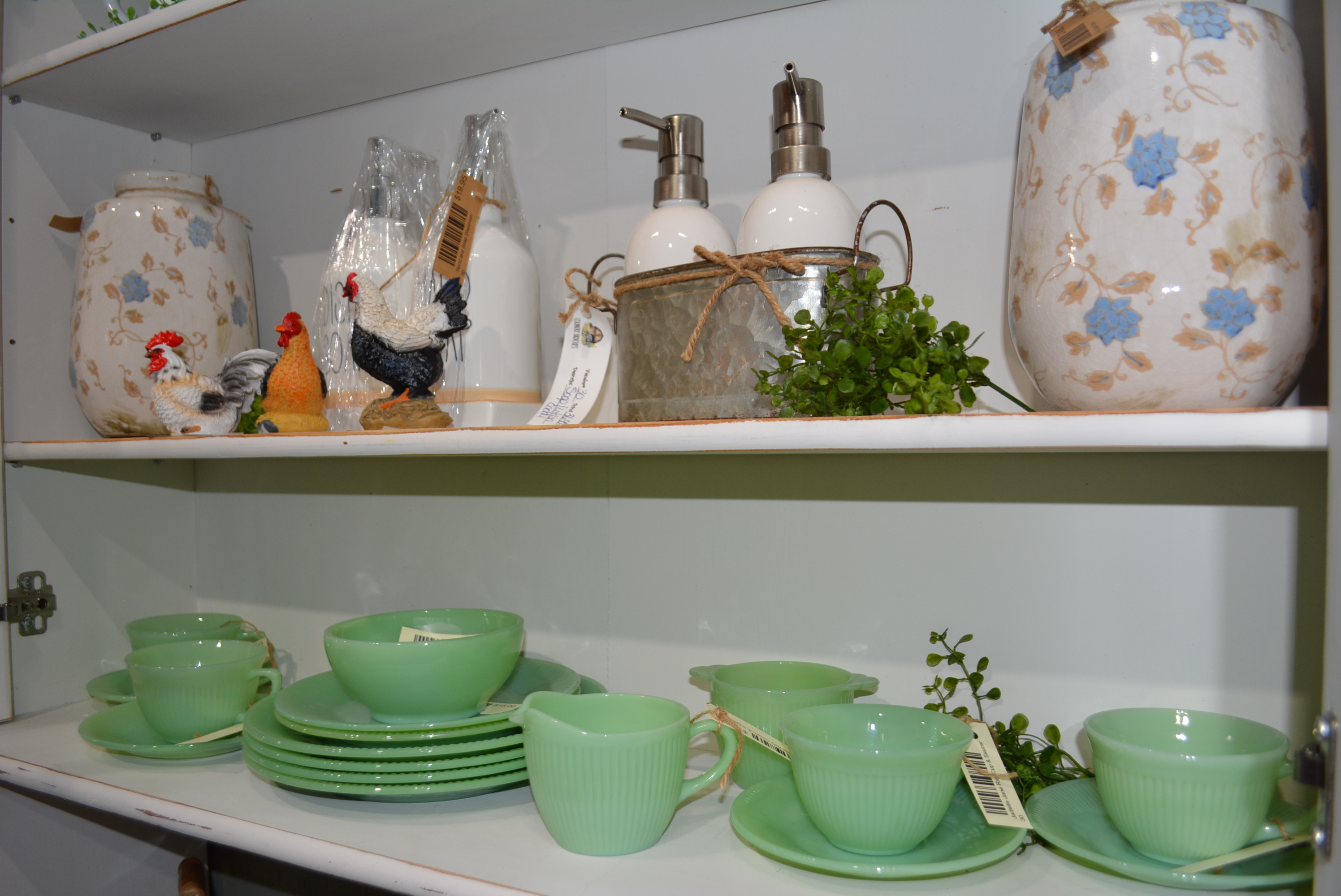 Inside Ole Vintage Finds